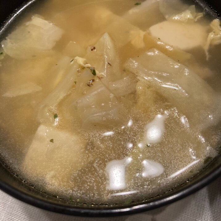 キャベツと豆腐のコンソメスープ